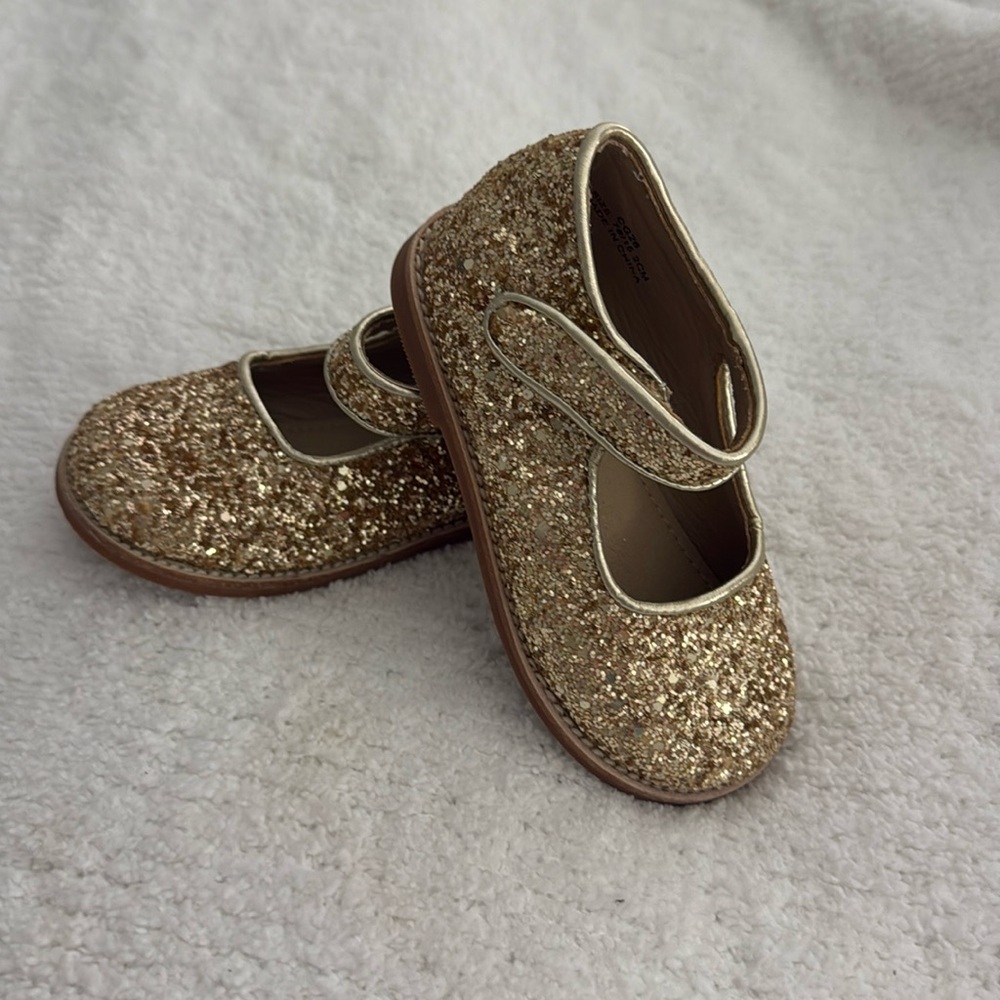 Kiderence Toddler Gold Glitter Shoe
